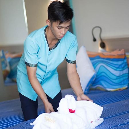 Apsaras Tribe Hotel General Luna  Eksteriør billede