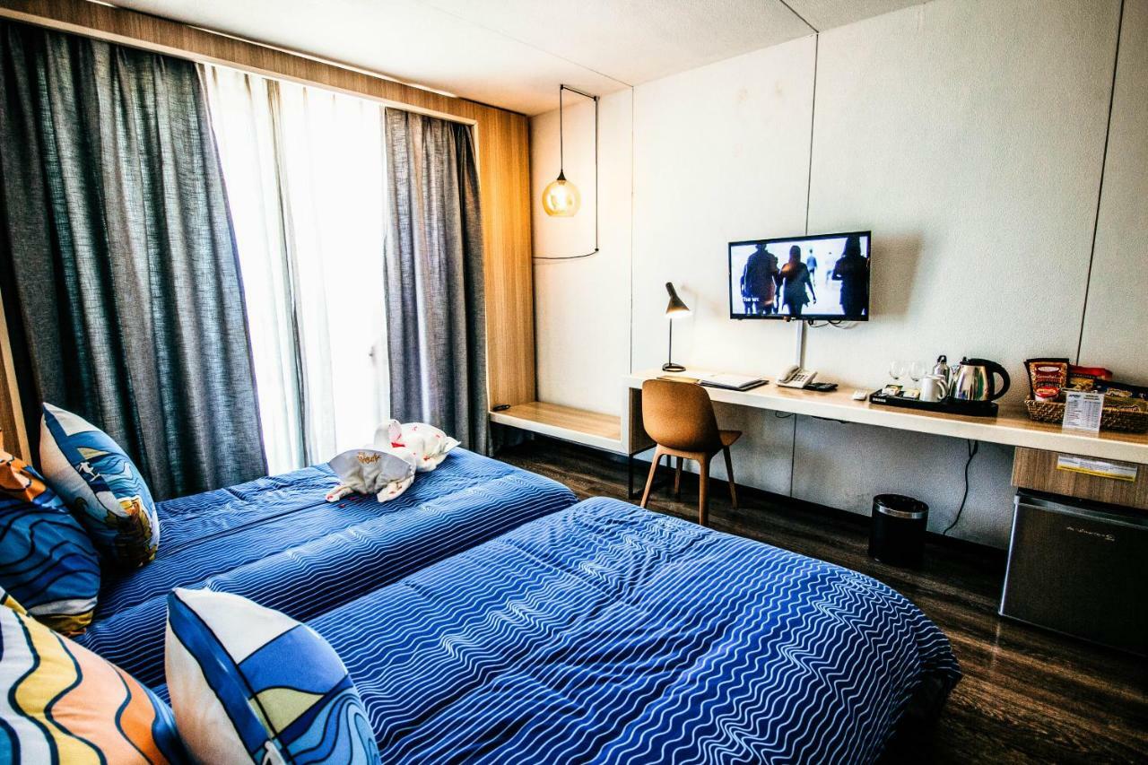 Apsaras Tribe Hotel General Luna  Eksteriør billede